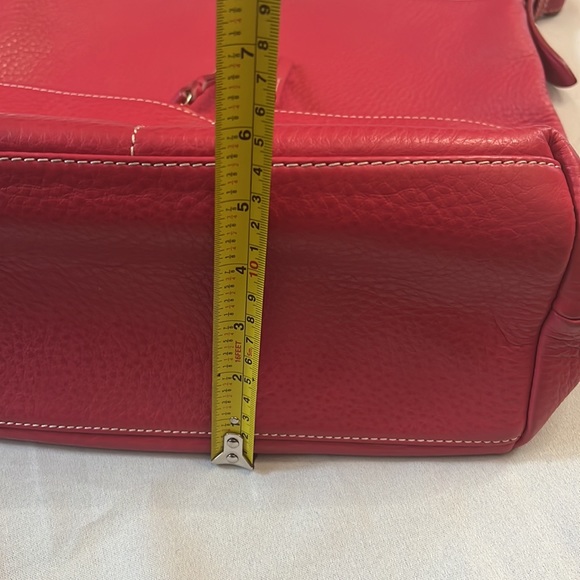 Dooney Bourke red bag - Picture 8 of 14
